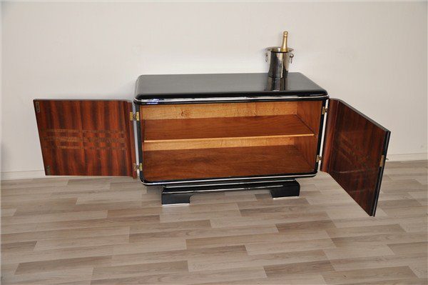Kleine französische Art-Deco-Kommode