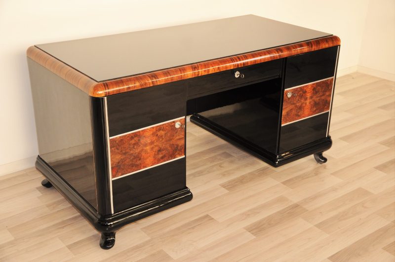 Hochglanz Art Deco Schreibtisch mit Wurzelholz Details
