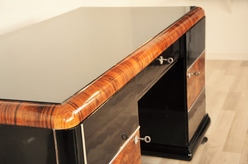 Highgloss Art Deco Desk with Burl Details