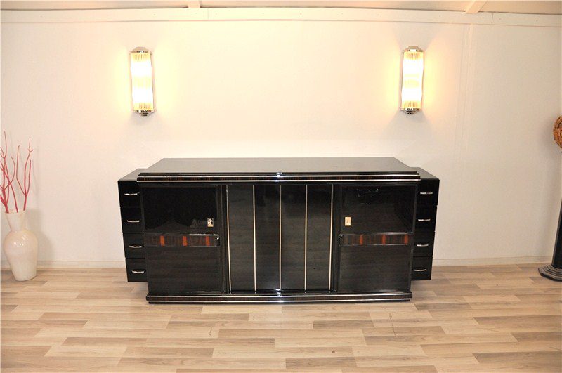 Großes Sideboard im Art-déco-Stil mit Makassar-Verzierungen