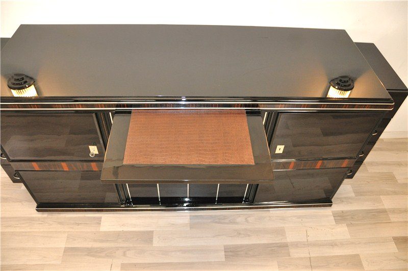 Großes Sideboard im Art-déco-Stil mit Makassar-Verzierungen
