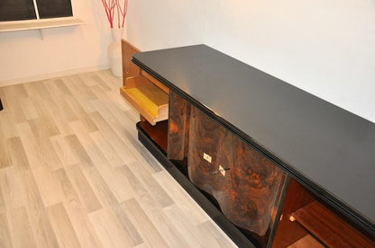 Art Deco Lowboard mit dunkelem Wurzelholzfurnier