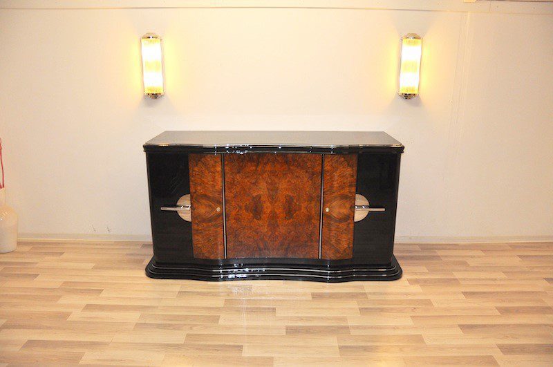 Geschwungenes Sideboard aus der Art Deco Ära
