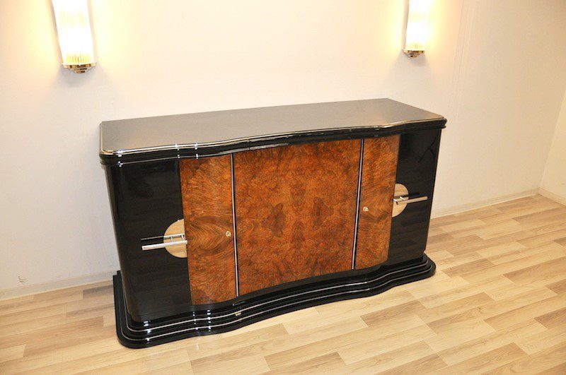 Geschwungenes Sideboard aus der Art Deco Ära