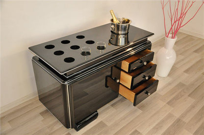 Einzigartiges Sideboard mit Whiskeybaraufsatz