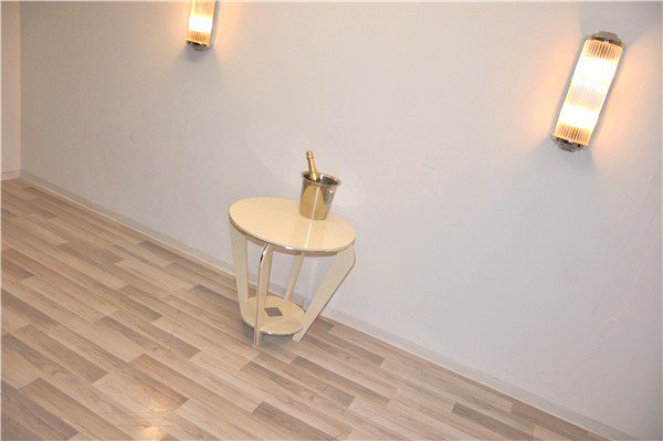 Art Deco Beistelltisch mit Chrom-Applikationen