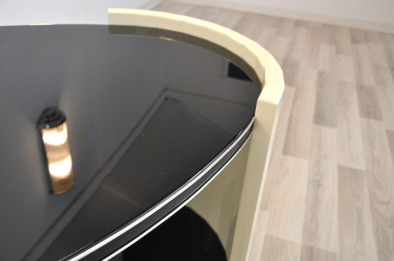 Wundervoller Art Deco Beistelltisch bzw. Couchtisch