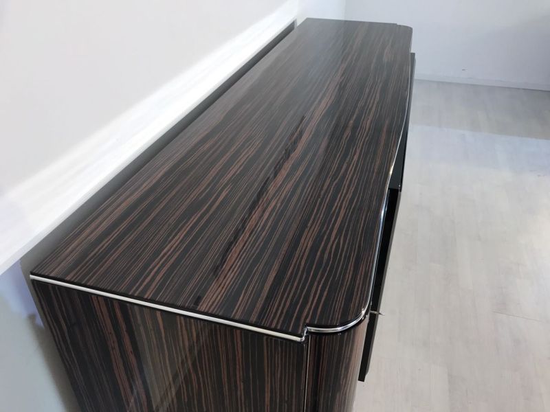 Art Deco Makassar Sideboard mit schwarzem Innenleben