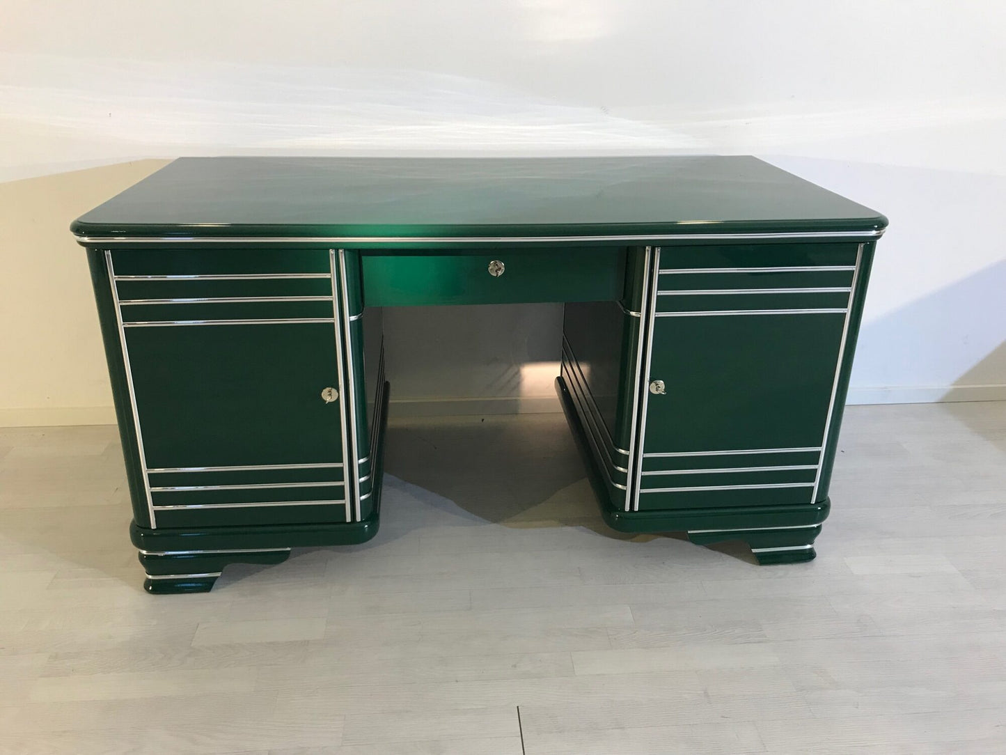 Art Deco Schreibtisch in Jaguar Racing Green 1920 aus Frankreich