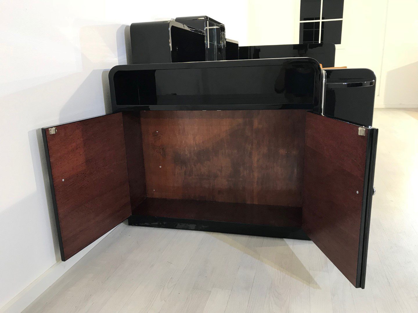 Schwarzes Art-Deco-Tagesbett