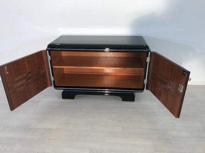 Kleine Kommode im Art-Déco-Design