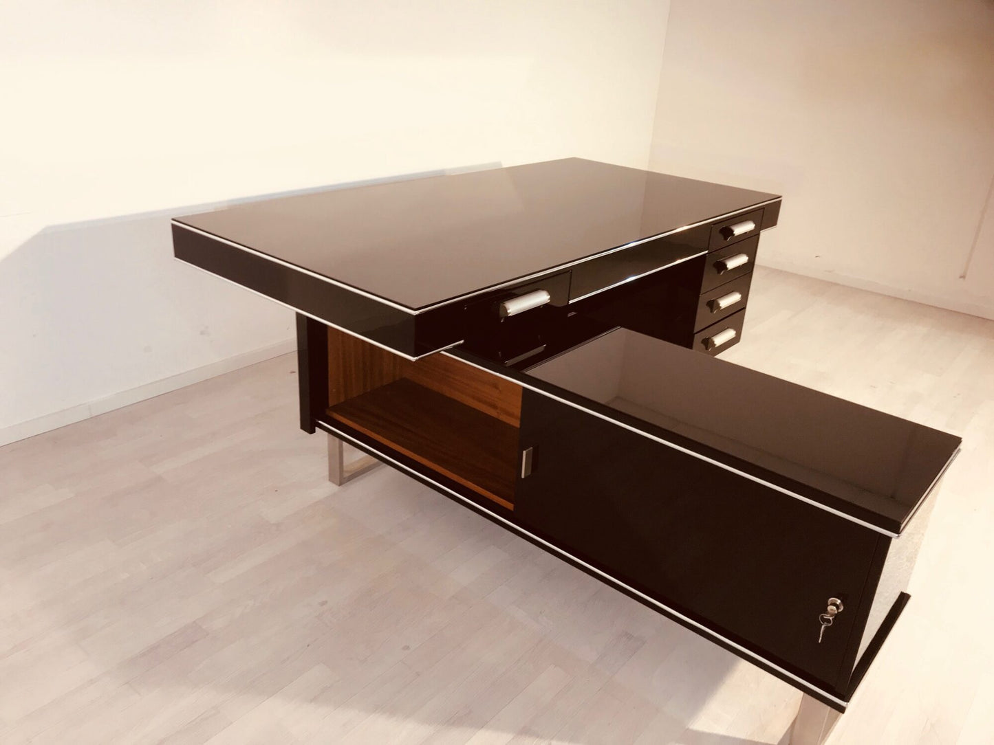 Fantastischer Bauhaus Eckschreibtisch