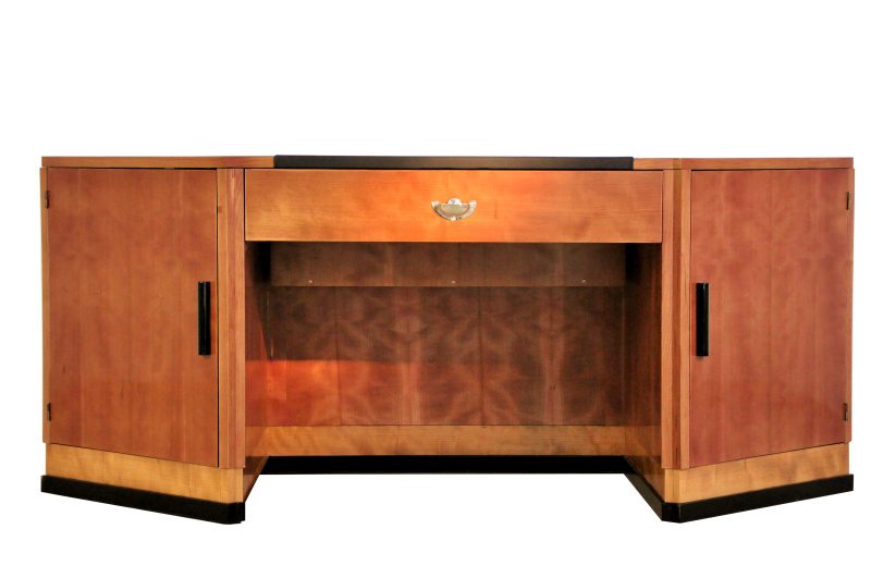 Art-Deco-Buffet mit einzigartiger Front aus Walnussholz