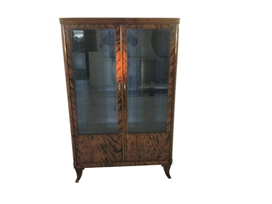 Original Art Deco Birkenholz Vitrine mit blauem Stoff