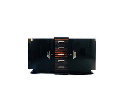 Art Deco Sideboard mit einer wundervollen Form