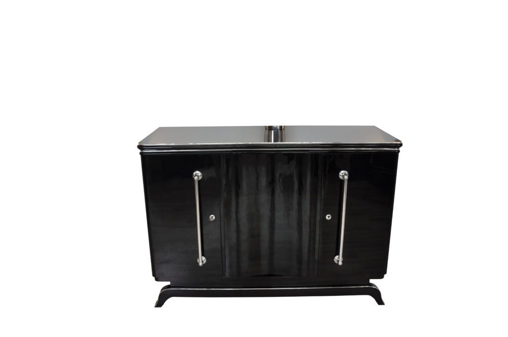 Großes Art-Deco-Highboard mit Chromgriffen